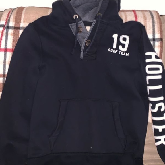 hollister thick hoodie